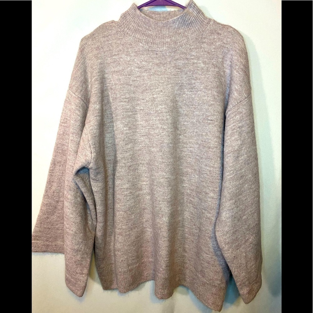 Cozy Women's Turtleneck Sweater - Light Brown